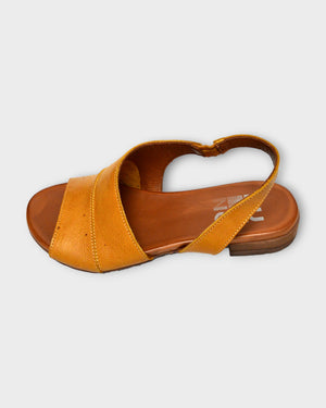 Bueno Tansing Yellow Size 37 only