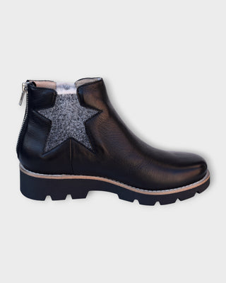 Django & Juliette Dixeys Boot