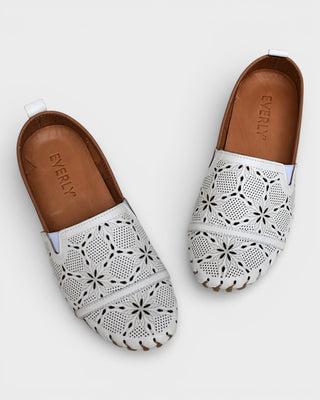Everly Molly 02