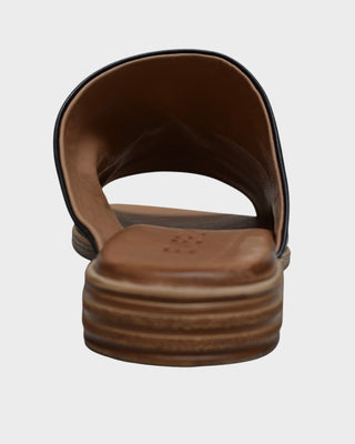 Everly Lauren 04
