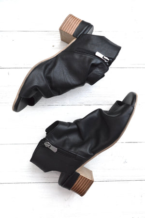 Everly Gia 02