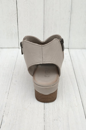Everly Gia 02