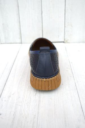 Volks Walkers 2853 Size 36 only