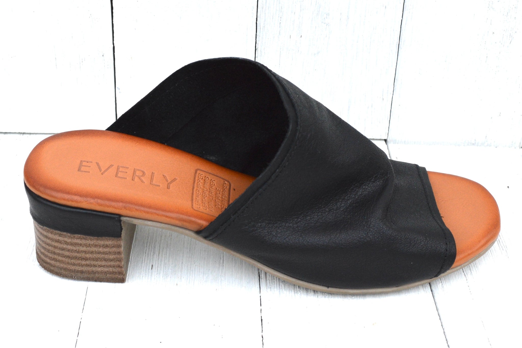 Everly Gia 03