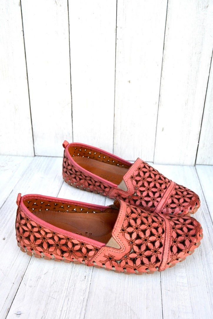 Spring Step Flower Flow Size 39 only