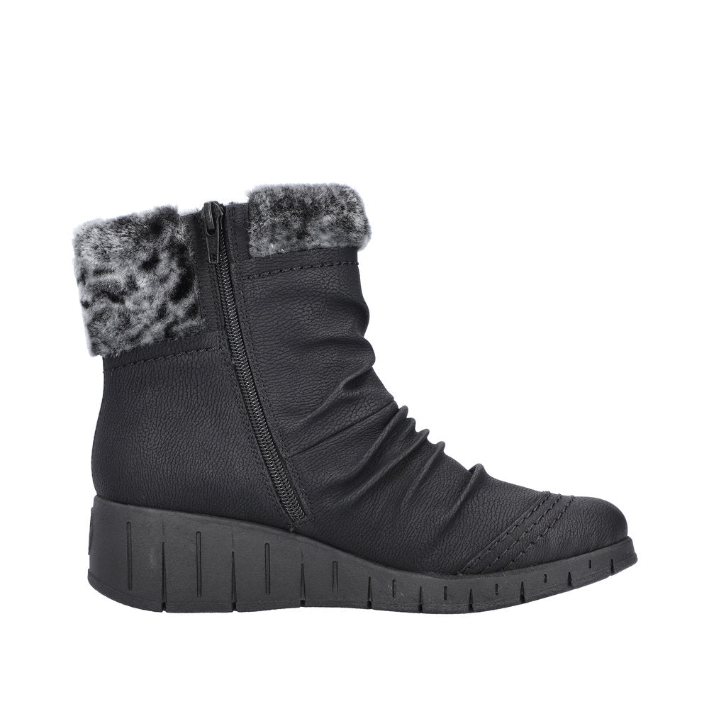 Rieker Y1361-00 Size 41 only